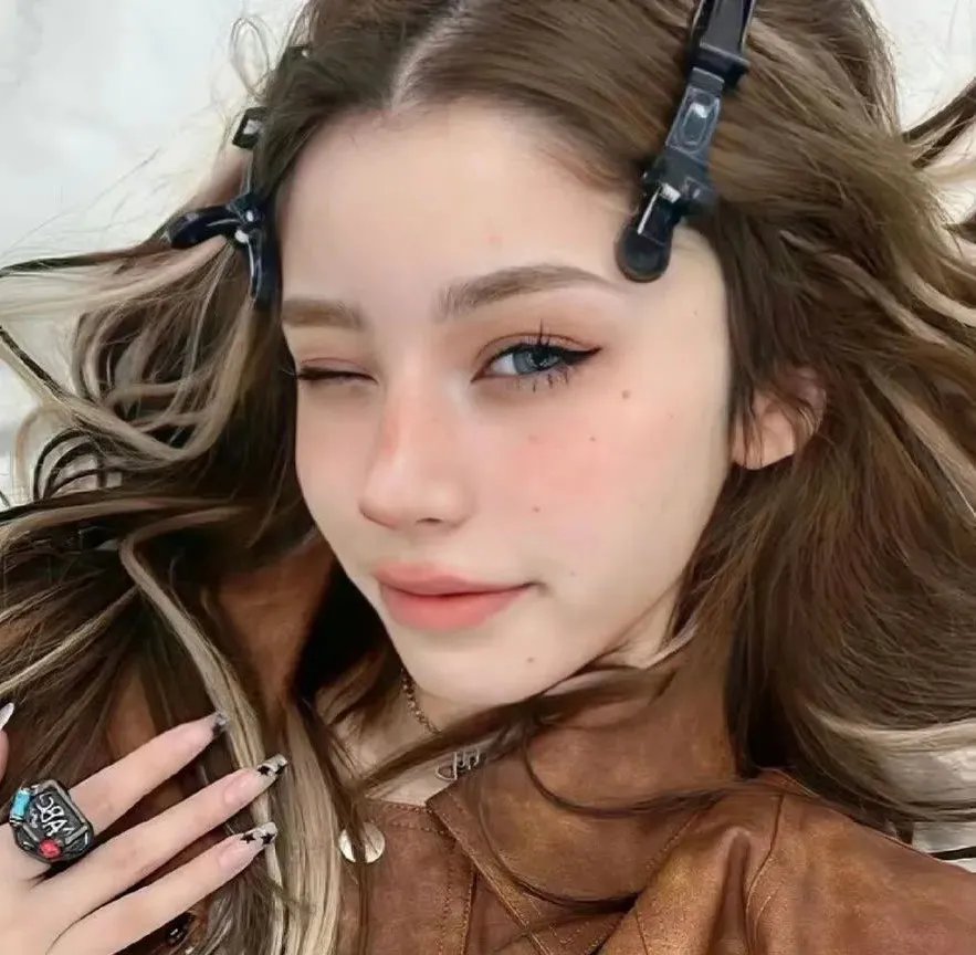 瞠目结舌