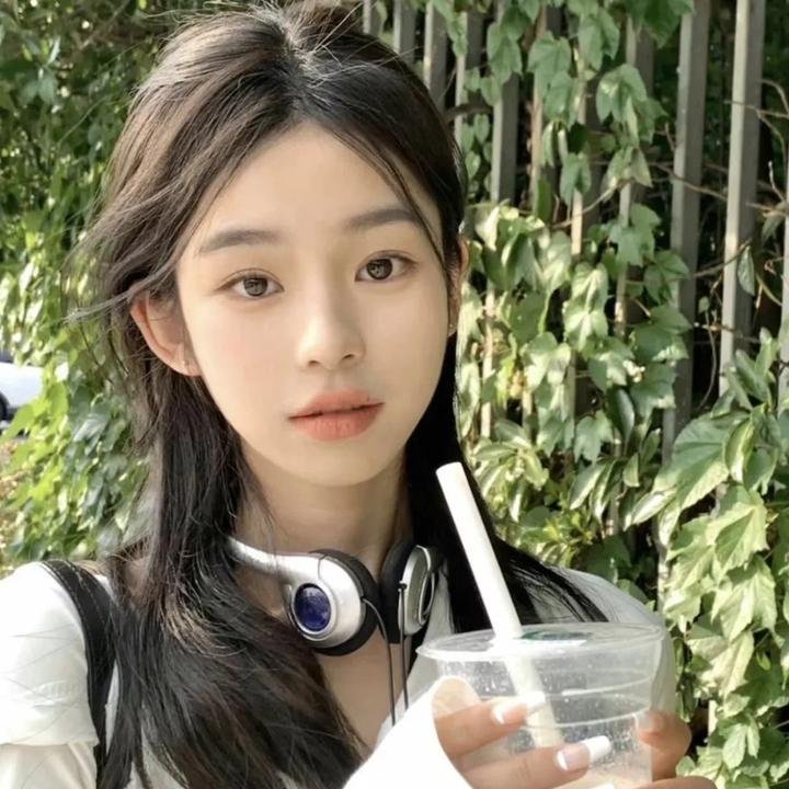 费家有女